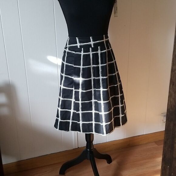 Michael Kors Khaki Pleated Skirt Mint - Picture 1 of 13